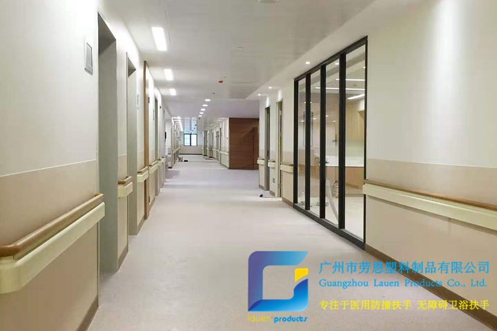 2020.11.27廣西北海人民醫(yī)院樹(shù)脂板安裝項(xiàng)目案例1